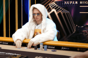 Monarch pierde millones poker
