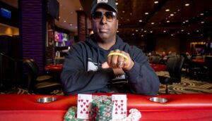 WSOP 서킷 17번째 우승을 차지한 모리스 호킨스