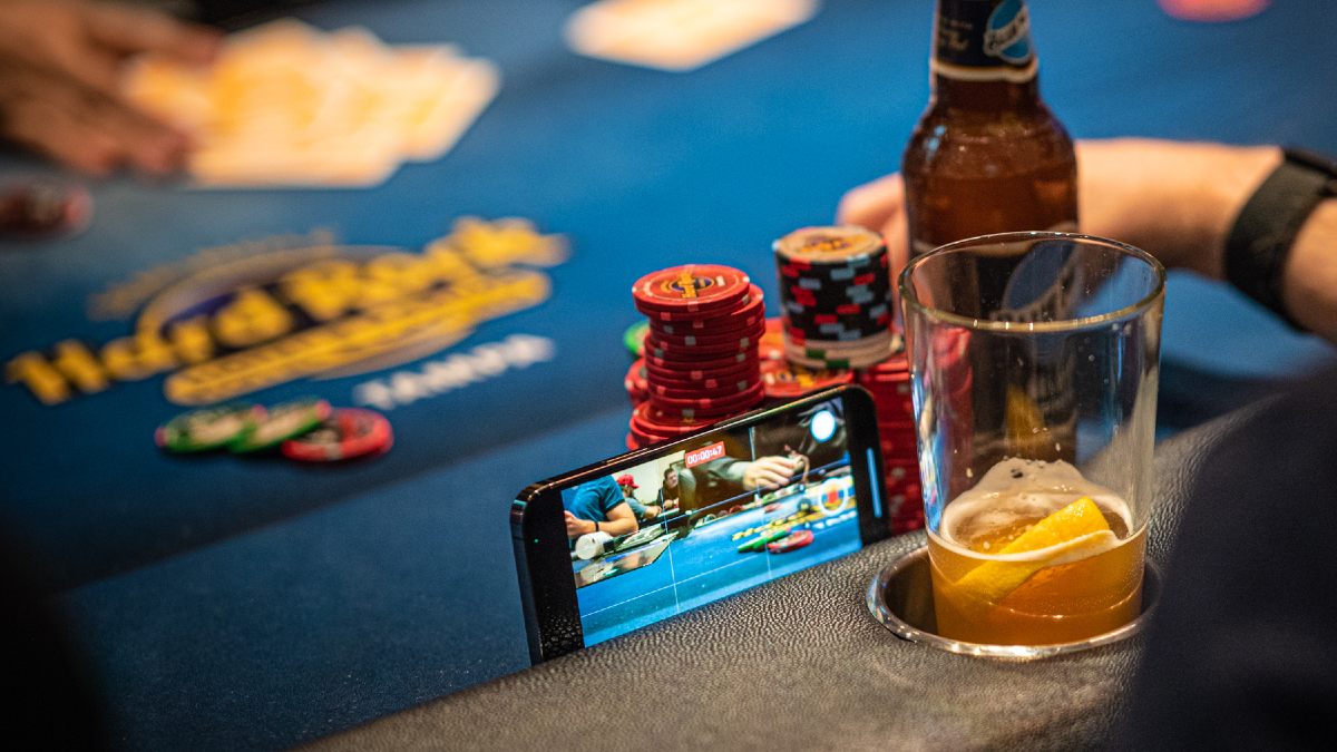 A poker player vlogs.