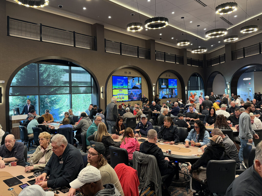 Full tables at Foxwoods' new poker room