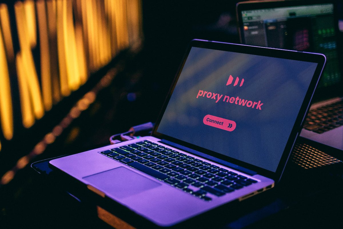 Proxy network screen on a laptop
