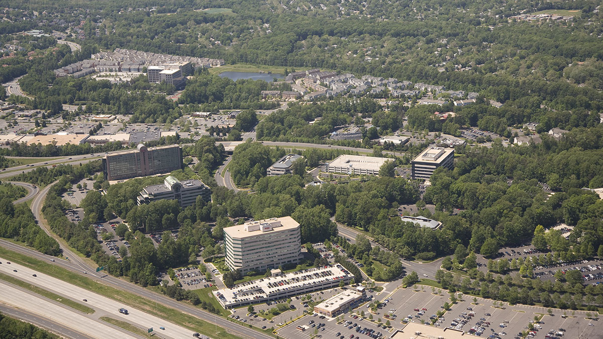 Drone shot of the Fairfax County Parkway in Virginia