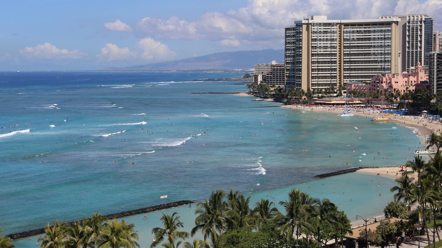 Hawaiian Illegal Gambling Den Raided As State Remains Among Most Hostile Toward Betting — Poker article illustration